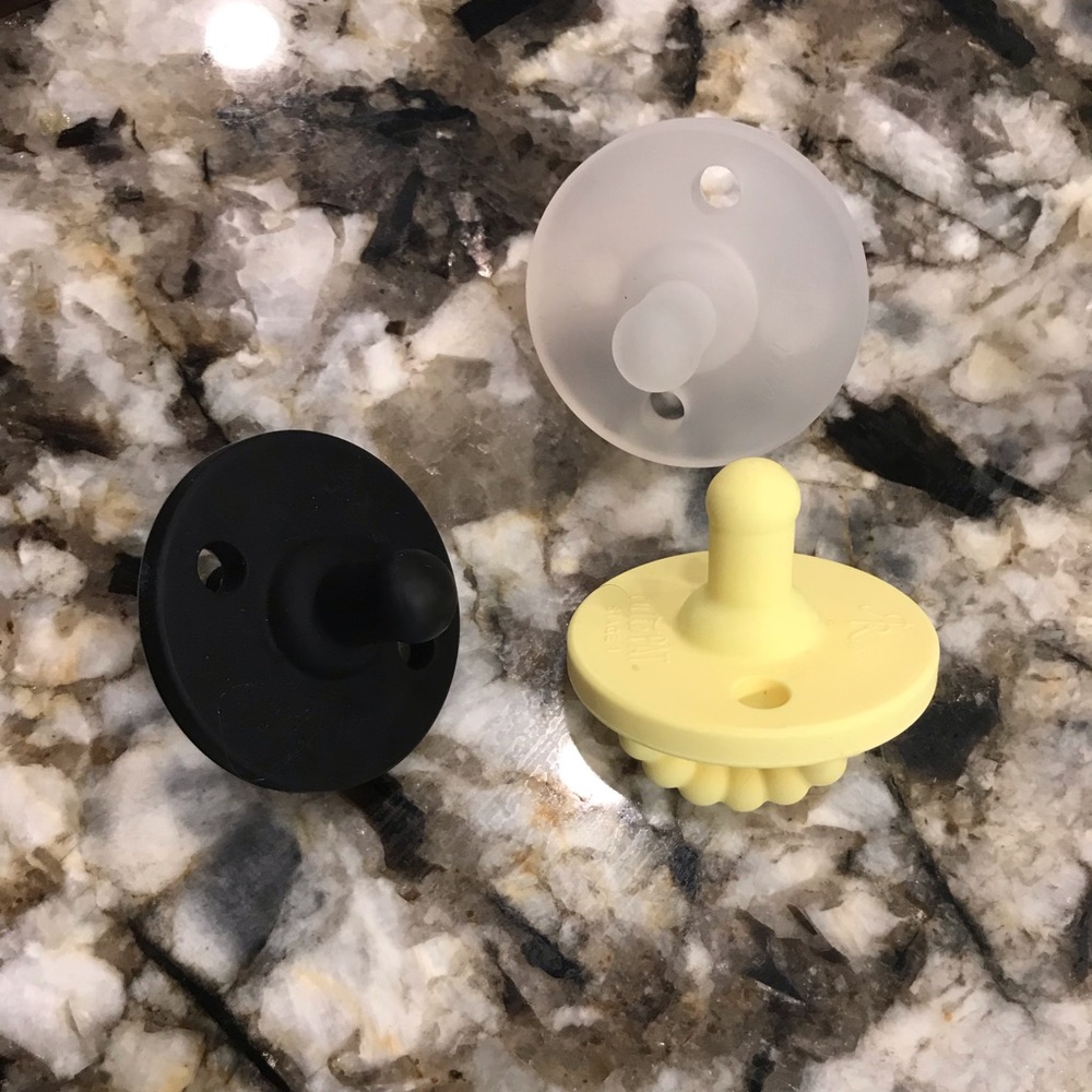 Pat pat pacifiers